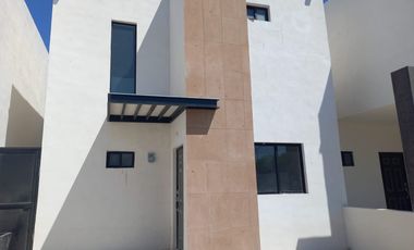 CASA EN VENTA EN RESIDENCIAL LAS PUERTAS