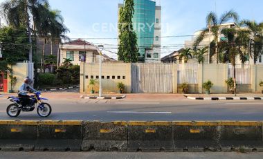 Hotel   Dan Perkantoran Dalam SATU Komplek.