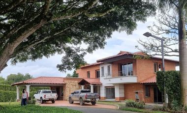 casa campestre en arriendo/venta en cerritos. Cod V5009