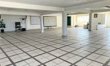 Locales con oficinas y bodega en Venta, Galeana, Tlalnepantla