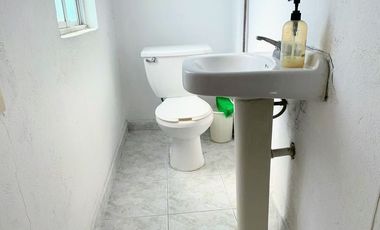 Locales con oficinas y bodega en Venta, Galeana, Tlalnepantla