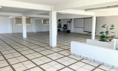 Locales con oficinas y bodega en Venta, Galeana, Tlalnepantla