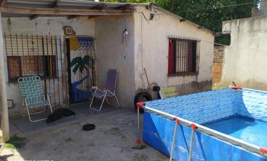 Vendo dos Casas en Merlo sobre lote  de 10x20m en Merlo U$$40.000