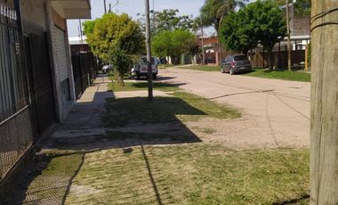 Vendo dos Casas en Merlo sobre lote  de 10x20m en Merlo U$$40.000