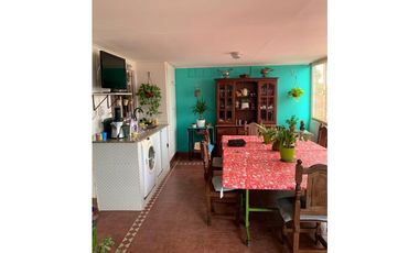 OPORTUNIDAD ! DEPTO 4 AMB QUINCHO IMPECABLE VILLA PRIMERA