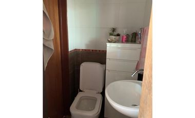 OPORTUNIDAD ! DEPTO 4 AMB QUINCHO IMPECABLE VILLA PRIMERA