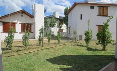 Casa a Estrenar en Costa Chica Partido de la costa, dos dormitorios en complejo, Se escuchan propuestas de permutas en Bs.As