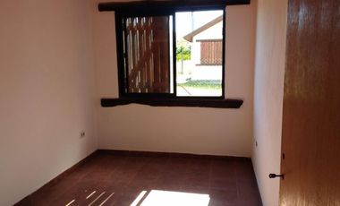 Casa a Estrenar en Costa Chica Partido de la costa, dos dormitorios en complejo, Se escuchan propuestas de permutas en Bs.As