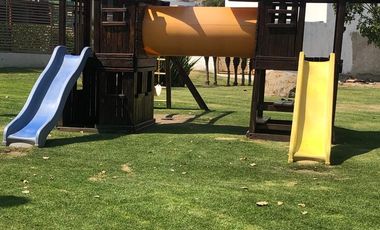 Residencia Ejecutiva en Bosques Cedros: Seguridad de Alto Nivel y Confort Tecnológico en el Corredor Sur