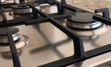 Residencia Ejecutiva en Bosques Cedros: Seguridad de Alto Nivel y Confort Tecnológico en el Corredor Sur