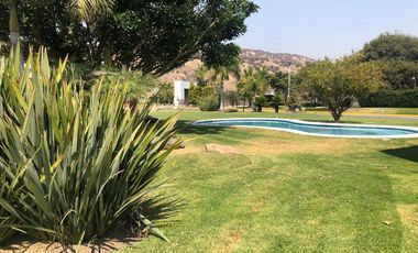 Residencia Ejecutiva en Bosques Cedros: Seguridad de Alto Nivel y Confort Tecnológico en el Corredor Sur