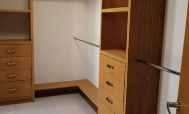 Residencia Ejecutiva en Bosques Cedros: Seguridad de Alto Nivel y Confort Tecnológico en el Corredor Sur