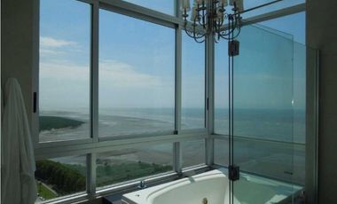 Se vende o se alquila apartamento en Costa del Este