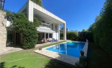 Alquiler Temporada amplia Casa con pileta Barrio privado Rumencó