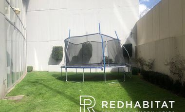 AVENIDA DE LOS BOSQUES, LOMAS DEL CHAMIZAL