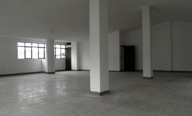 bodega en arriendo en obrero. Cod A108315