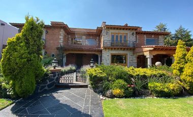 Paseo de los Cedros