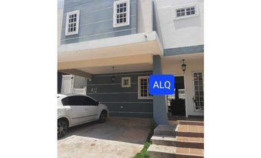 EN ALQUILER HERMOSA y AMPLIA CASA CON LINEA BLANCA COMPLETA