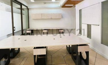 Arriendo Oficina de 109 m² |Edificio España| Santiago Centro (Metro U. de Chile)