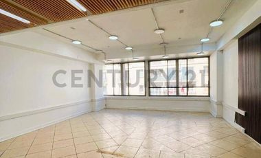 Arriendo Oficina de 109 m² |Edificio España| Santiago Centro (Metro U. de Chile)