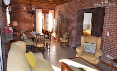 VENTA PINAMAR NORTE  CASA 4 AMBIENTES