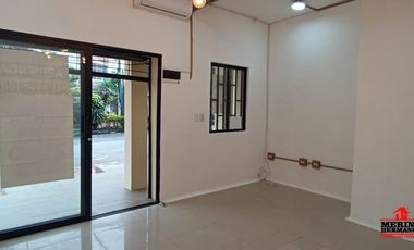 local en arriendo en laureles. Cod A6395