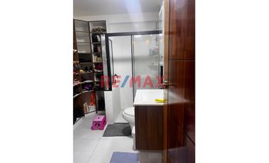 Se Vende Departamento De Estreno  En Tercer Piso En Urbanización El Prisma A 70,000 Dólares