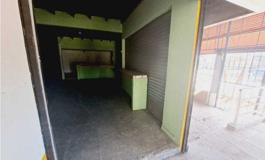 VENDO/ ALQUILO LOCAL COMERCIAL EN ESQUINA CON BODEGA