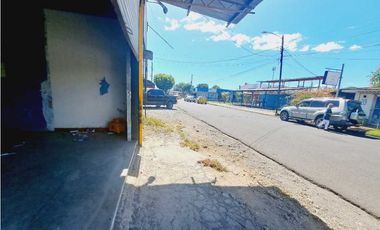 VENDO/ ALQUILO LOCAL COMERCIAL EN ESQUINA CON BODEGA