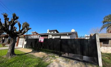 Casa en venta en Quilmes Oeste
