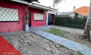 CASA A LA VENTA EN LA REJA