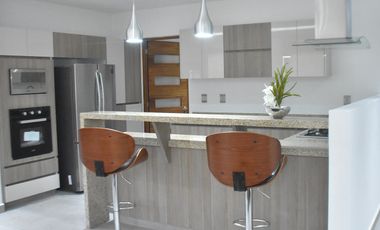 Departamento de lujo con amenidades, áreas comunes, Gym, alberca, roof, ludoteca y más.