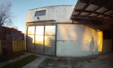 Casa + depto+ galpón en venta Mar de Ajó (1071)