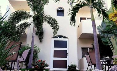 Hotel en operación, a unos minutos de la playa, en venta Playa del Carmen.