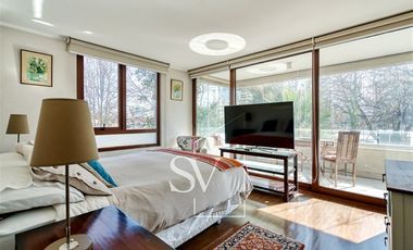 Dúplex 4 dormitorios en privilegiado sector de Vitacura