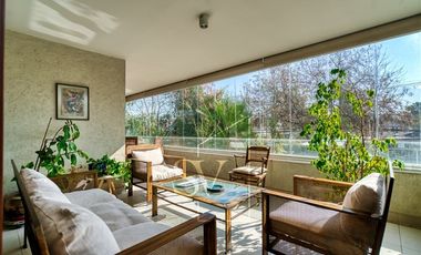 Dúplex 4 dormitorios en privilegiado sector de Vitacura