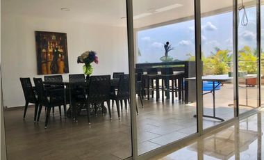 Hermosa casa en ciudad jardín 537m2