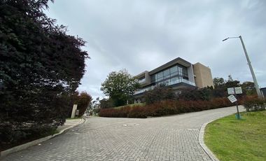 casa en venta en la calera. Cod V4851