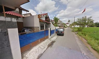 Dijual Rumah Besar Di Area Vila dan Cafe Dekat Jl Magelang