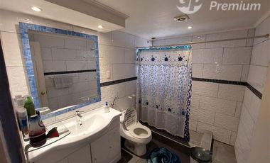 Casa de 2 pisos en venta de 4 dorm 2 baños en Calera