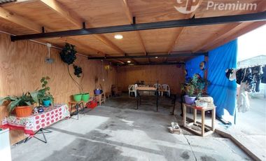 Casa de 2 pisos en venta de 4 dorm 2 baños en Calera