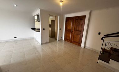 apartamento en arriendo en la abadia. Cod A61621