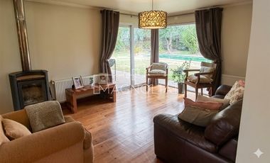 Casa en venta de 5 dorm. en Machalí