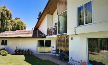 Casa en venta de 5 dorm. en Machalí