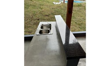 Excelente Casa en Barrio Deportivo 1- Costa Esmeralda.