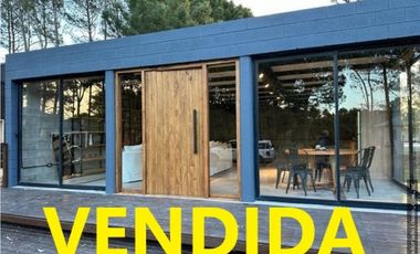 Excelente Casa en Barrio Deportivo 1- Costa Esmeralda.