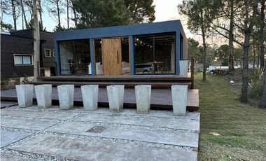 Excelente Casa en Barrio Deportivo 1- Costa Esmeralda.