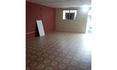 CASA EN VENTA EN LA SIESTA DE TOCUMEN A 3 CALLES DE LA ZONA PAGA