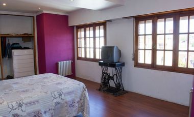 PROPIEDAD EN BLOCK. CASA + DEPARTAMENTO + LOCAL.