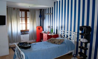 PROPIEDAD EN BLOCK. CASA + DEPARTAMENTO + LOCAL.